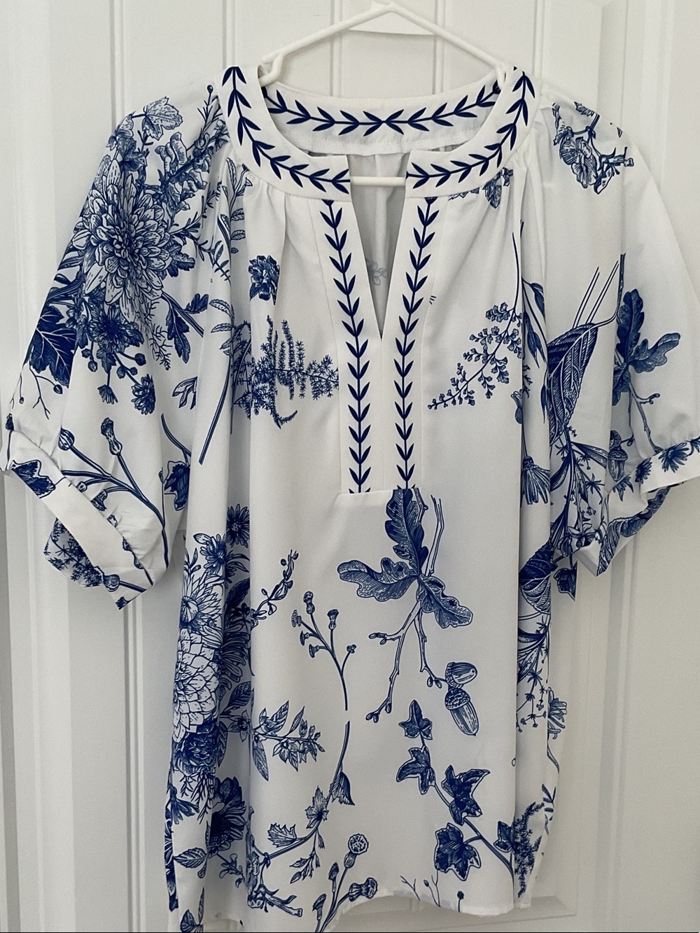 SHEIN Blue and White Floral Tunic Top